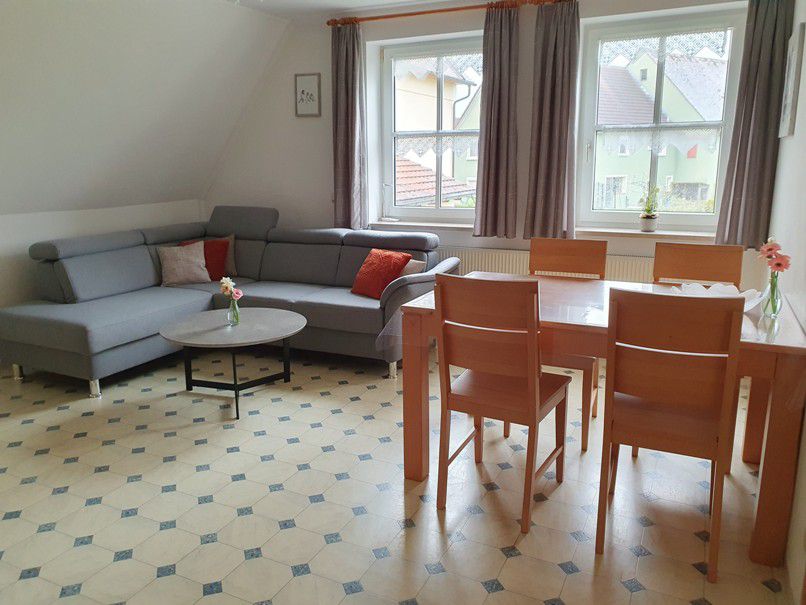 Wohnbereich in der Ferienwohnung Schwalbennest